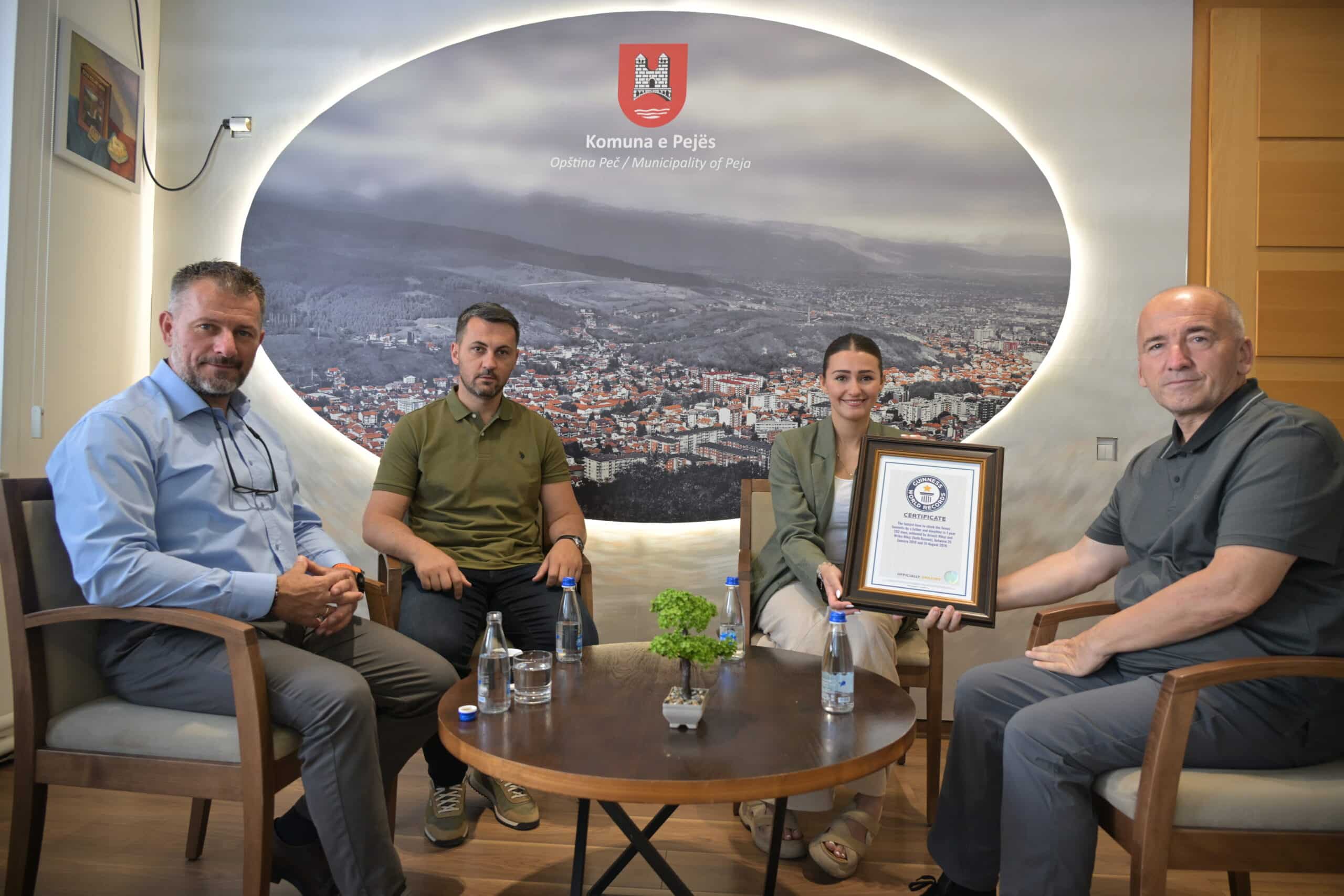 MRIKA DHE ARIANIT NIKÇI NJIHEN ZYRTARISHT NGA LIBRI I REKORDEVE GUINNESS