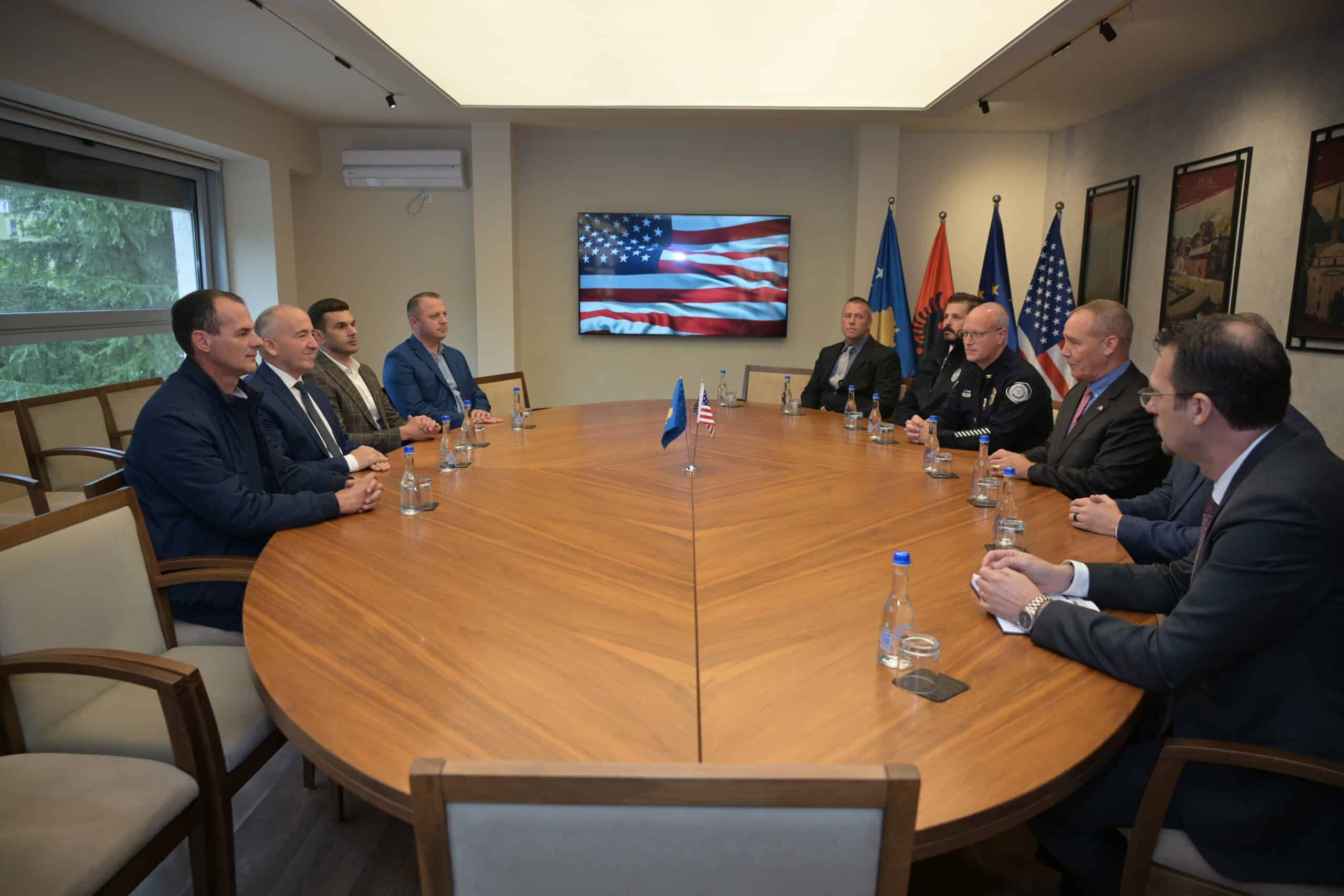 Vizita e Delegacionit të Grupit të Zbatimit të Ligjit nga Iowa në Komunën e Pejës
